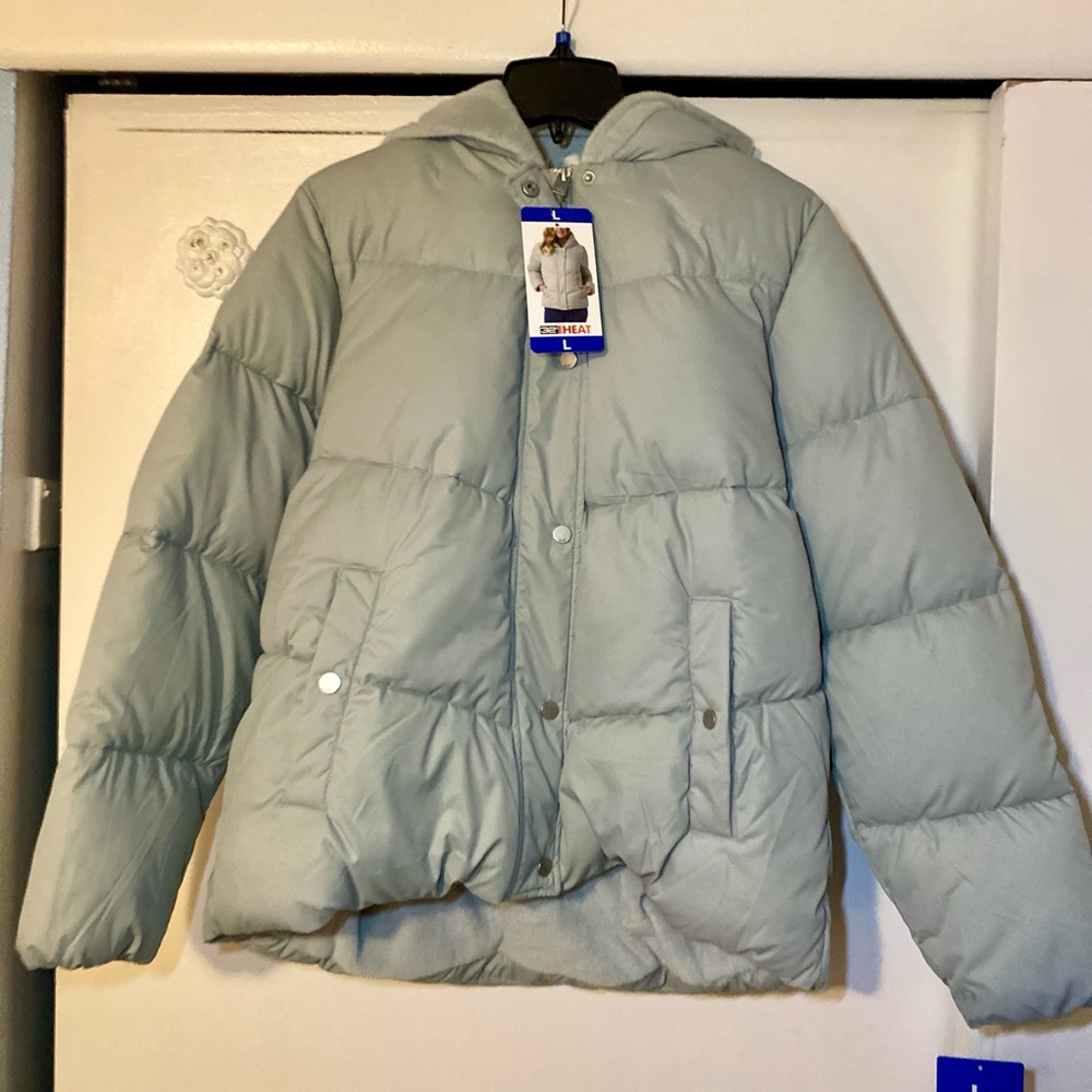 32 Degrees Light Gray Puffer Jacket